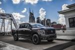 Nissan Titan SL Midnight Edition Crew Cab 2017 года